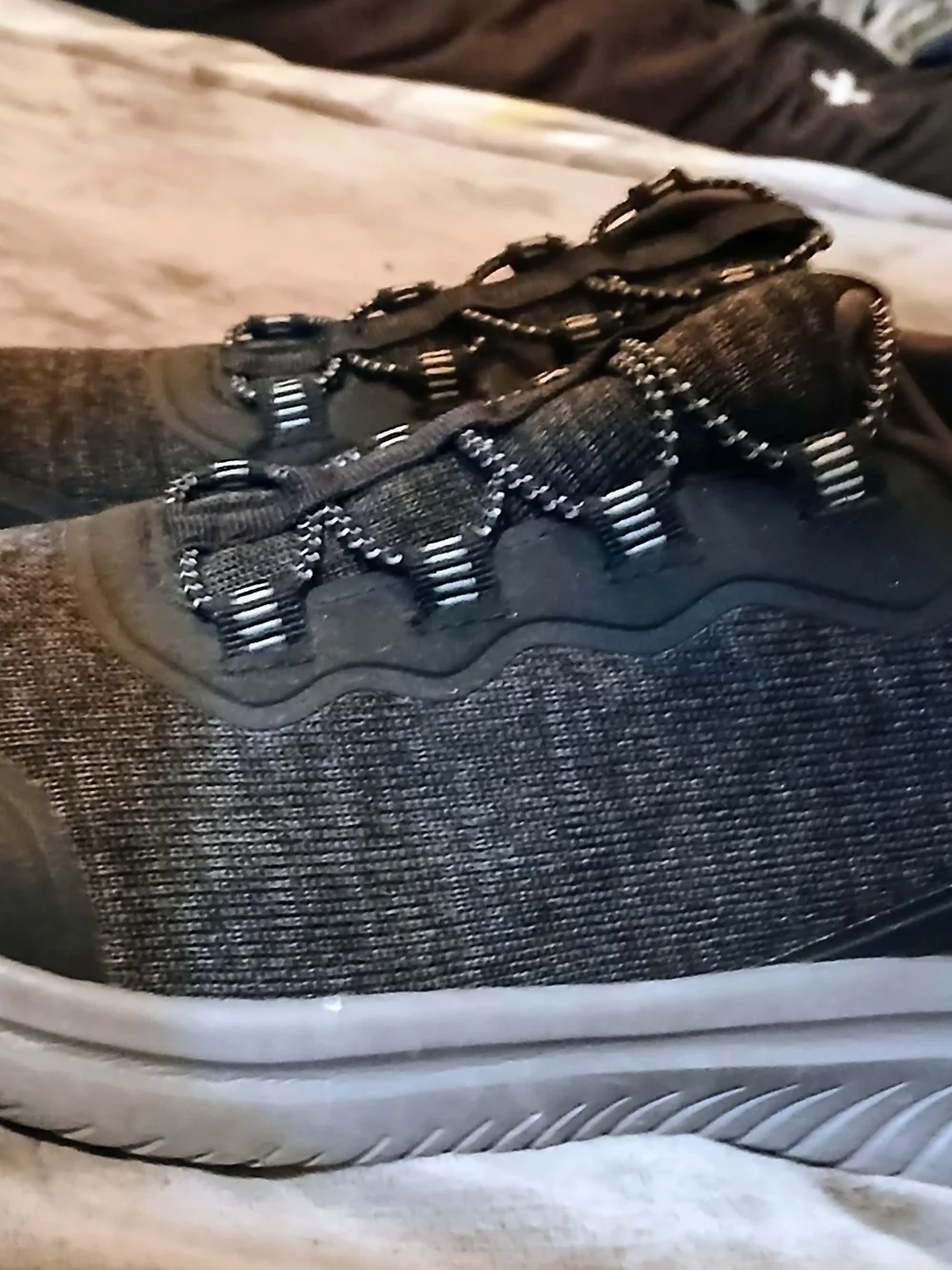 Athletic Works Sneakers Size 9 No Tie Like New
